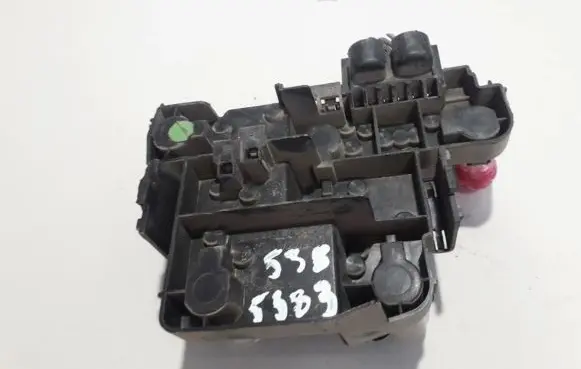 Volkswagen Golf II Tail light bulb cover holder 191945257