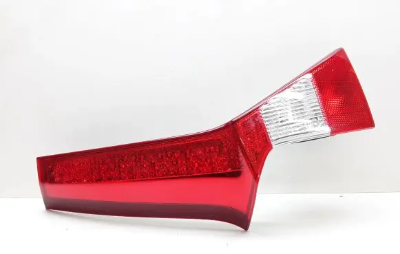 Volvo V70 Tailgate rear/tail lights