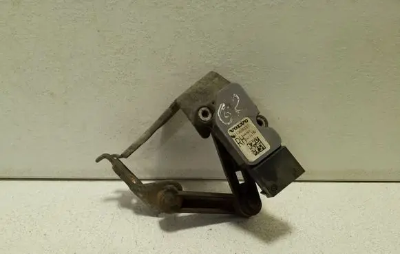 Volvo XC90 Rear air suspension level height sensor 31406563 31360331