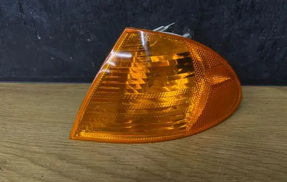 BMW 3 E46 Front indicator light 6902765