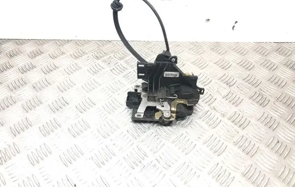 Skoda Fabia Mk1 (6Y) Front door lock 3B2837015 113685