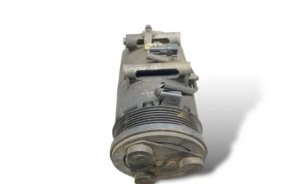Ford Focus C-MAX Air conditioning (A/C) compressor (pump) 4M5H19D629AD
