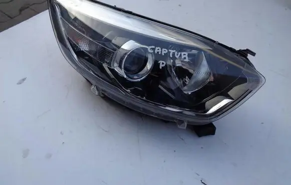 Renault Captur Headlight/headlamp