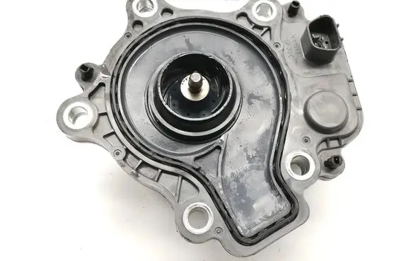 Toyota Yaris Water pump AISIN23