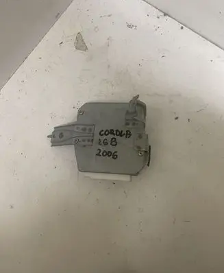 Toyota Corolla E120 E130 Power steering control unit/module 8965002150