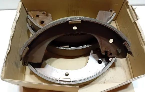 Mitsubishi L200 Other brake parts MR178826 SZCZĘKI HAMULCOWE TYLNE