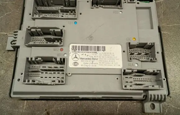 Mercedes-Benz C W206 Comfort/convenience module A2069008219