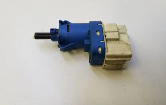 Land Rover Discovery 3 - LR3 Brake pedal sensor switch 5E5T9G854AA