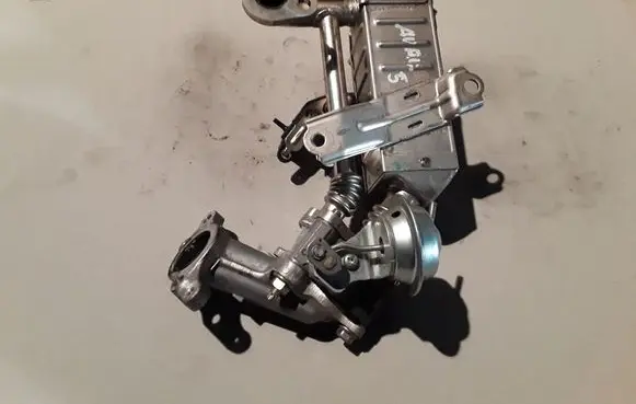 Toyota Auris E180 EGR valve cooler 2560133070