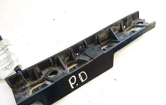 BMW 5 E60 E61 Front bumper mounting bracket 51777066228