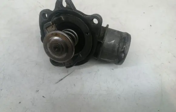 Mercedes-Benz E W211 Thermostat A6422000315