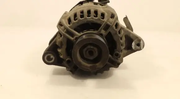 Toyota Yaris Generator/alternator 270600J061