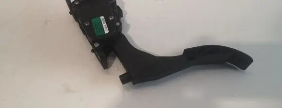 Volkswagen Fox Accelerator throttle pedal 6Q1721503C 00849601