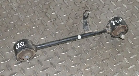 Toyota Land Cruiser (BJ70) Rear upper control arm/wishbone