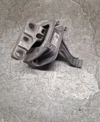 Skoda Octavia Mk4 Engine mount bracket 5WA199262D 931TRREB038503 18092023