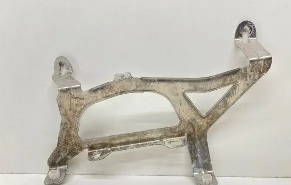 BMW 8 G15 Sound amplifier holder/bracket 9865415