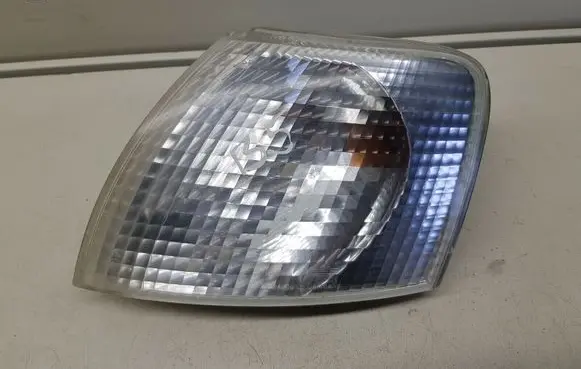 Volkswagen PASSAT B5 Front indicator light 3B0953049C nr6214