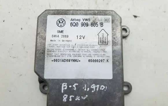 Volkswagen PASSAT B5 Airbag control unit/module 6Q0909605B