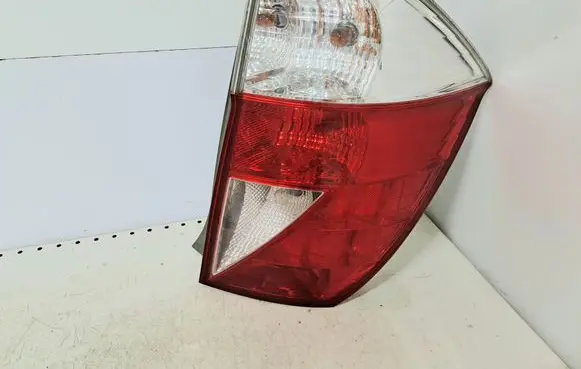 Honda FR-V Rear/tail lights