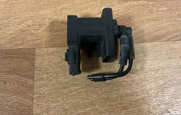 Citroen C5 Vacuum valve 9660693180