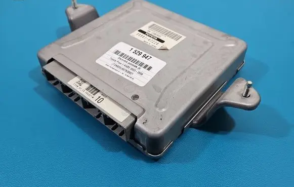 Toyota Prius (XW20) Central body control module 89981-47220 IMPRK1529947