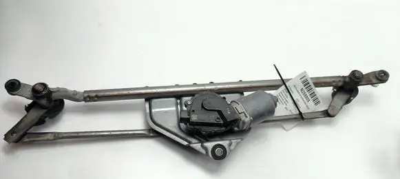 Front wiper linkage and motor