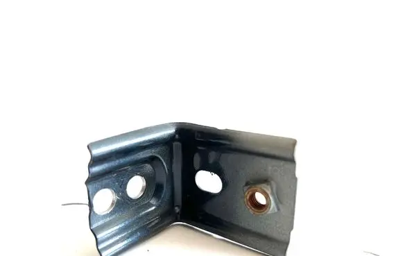 Volvo XC60 Fender mounting bracket