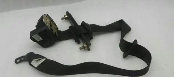 BMW X5 E53 Front seatbelt 72118245888