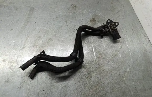 Audi A4 S4 B7 8E 8H Exhaust gas pressure sensor 0281002711