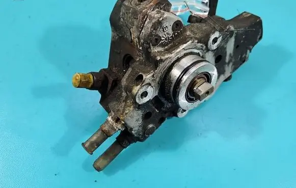 Mercedes-Benz Sprinter W906 Fuel injection high pressure pump 0445010143 IMPRK1572201