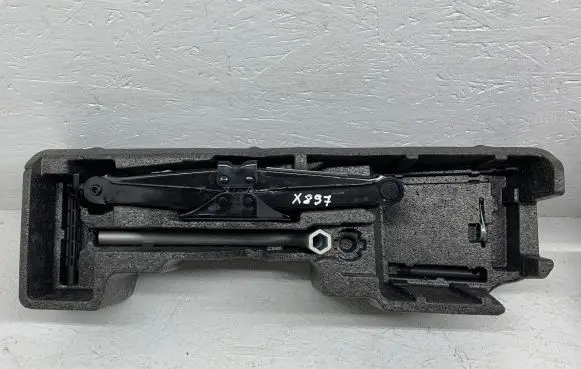 Audi A1 Glove box set 8X0012106