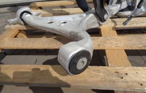 Mercedes-Benz ML W166 Front wheel hub spindle knuckle