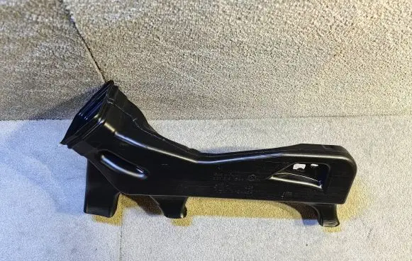 Cabin air duct channel