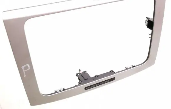Volkswagen PASSAT B6 Radio/GPS head unit trim 3C0858069AE