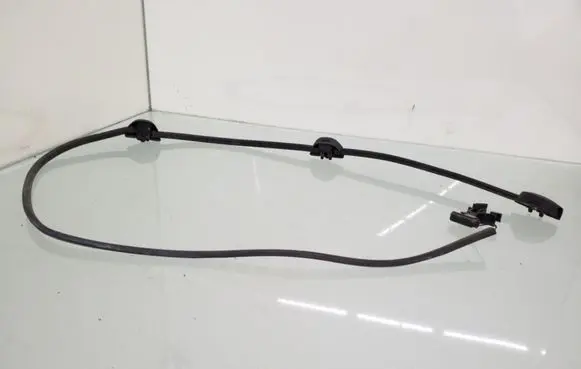 BMW 7 G11 G12 Windshield washer spray nozzle 7357373