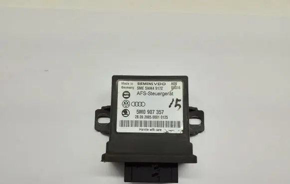 Volkswagen Touran I Light module LCM 5M0907357 5WK49172