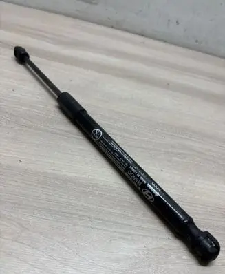Front bonnet/hood damper/strut