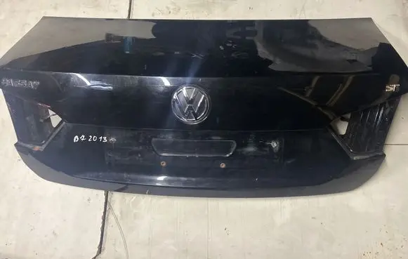 Volkswagen PASSAT B7 Tailgate/trunk/boot lid 