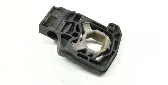 BMW 5 F10 F11 Radiator mount bracket 7575248