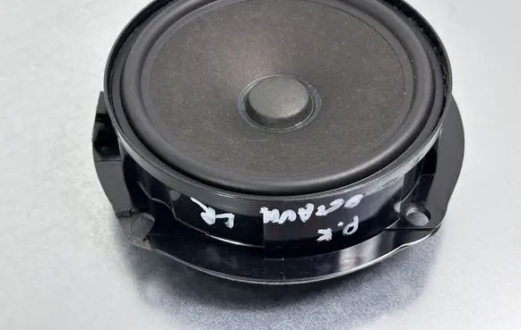 Skoda Octavia Mk3 (5E) Front door speaker 5E0035411J