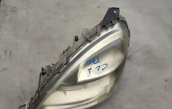 Mercedes-Benz A W168 Headlight/headlamp A1688200961 0301152211
