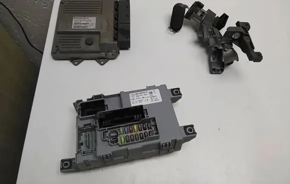 Fiat Doblo III Engine ECU kit and lock set 51880748 BC0101853B BJMSR7LAK