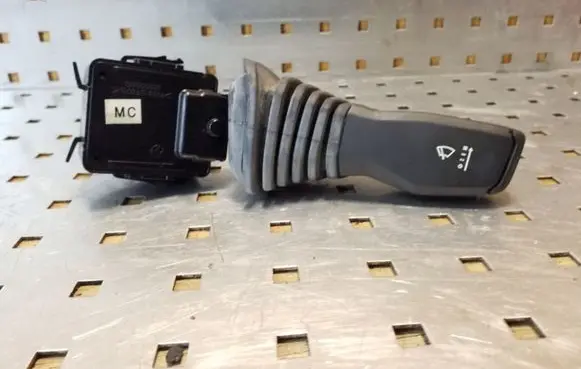 Opel Antara Wiper control stalk 202005410 206008047