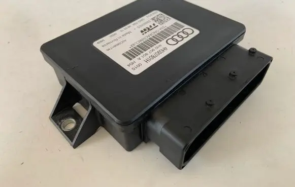 Audi A7 S7 4G Hand brake control module 4H0907801H 4H0907801A