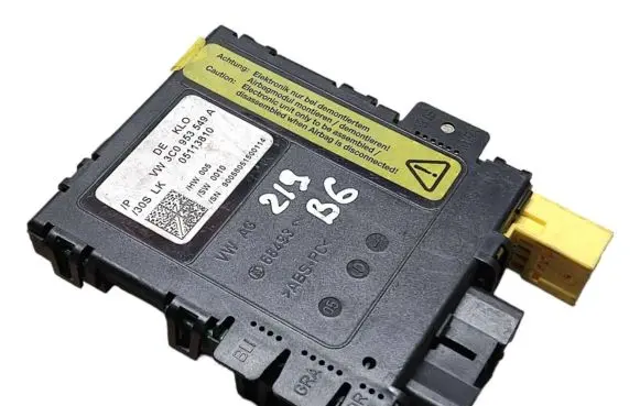 Volkswagen PASSAT B6 Steering angle sensor 3C0953549A 05113810