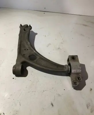 Volkswagen PASSAT B6 Front lower control arm/wishbone 3C0407153B