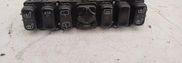 Mercedes-Benz A W168 Other switches/knobs/shifts 1688203810 33011101