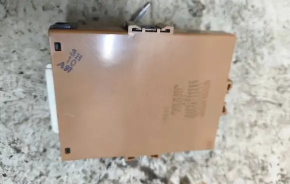 Toyota Prius (XW20) Gateway control module 8911147050 2324005290