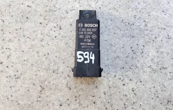 Renault Scenic IV - Grand scenic IV Glow plug pre-heat relay 028100305743 0281003057