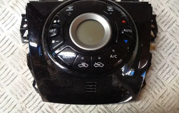 Nissan Note (E12) Climate control unit 275003VV0A